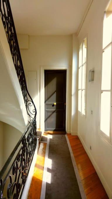 Small Luxurious Room In The Heart Of Saint Germain Parijs Buitenkant foto