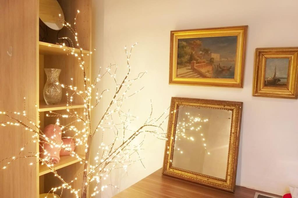 Small Luxurious Room In The Heart Of Saint Germain Parijs Buitenkant foto