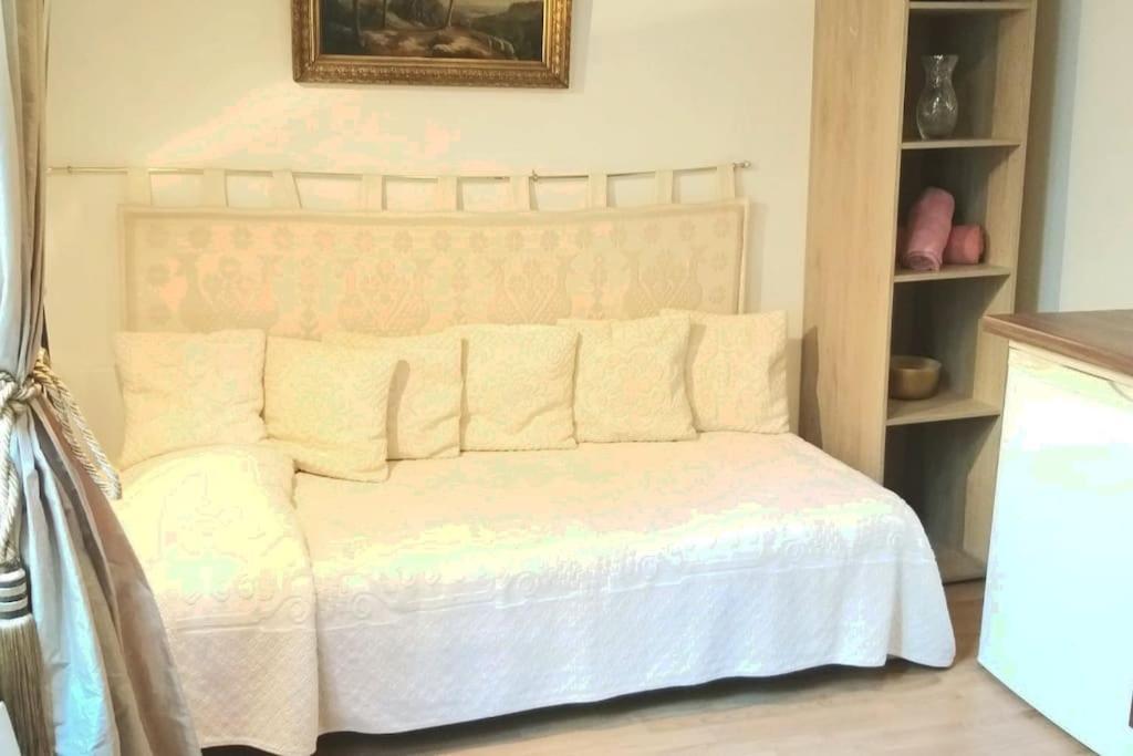 Small Luxurious Room In The Heart Of Saint Germain Parijs Buitenkant foto